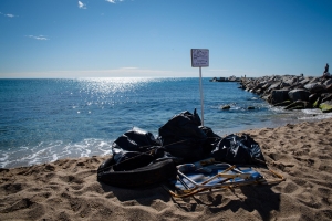 foto basura iniciativa Por El Mar