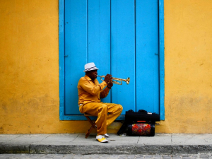 Music-Dance-streets-Havana