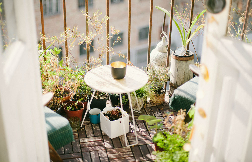 Urban-gardening-balcony