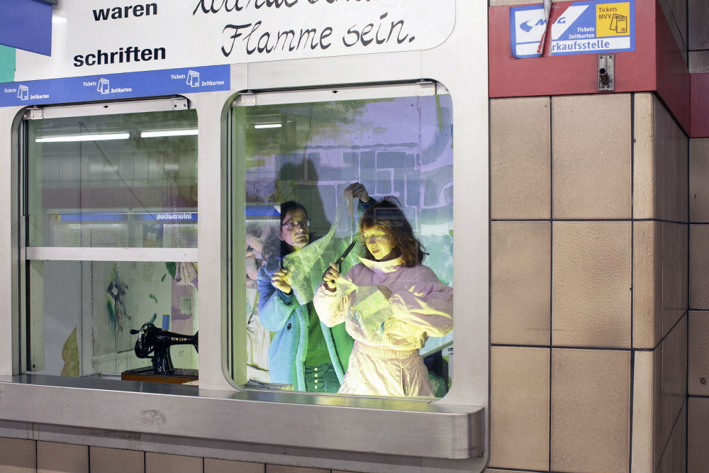 Performance-life-in-the-subway