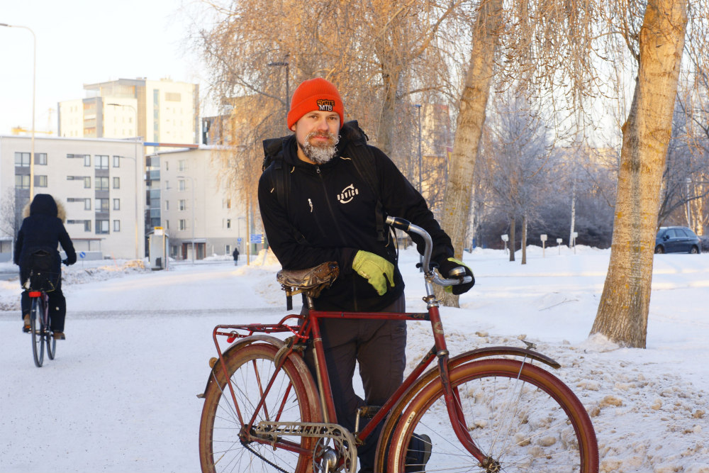 Winter-cycling-Pekka-Tahkola-Finland