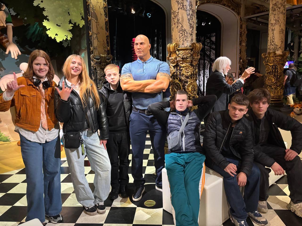 Children-Ukrainian-soldiers