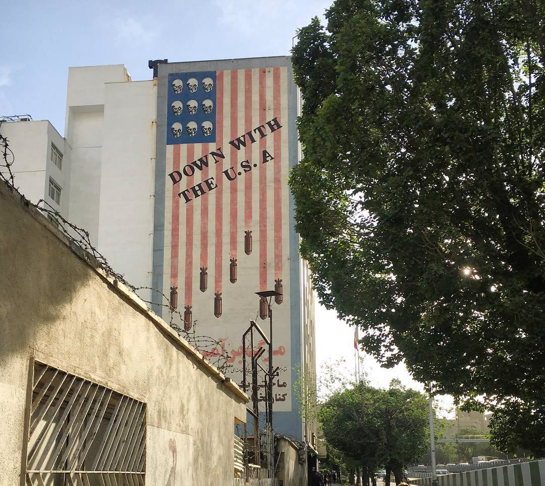 Tehran-murals-political-propaganda
